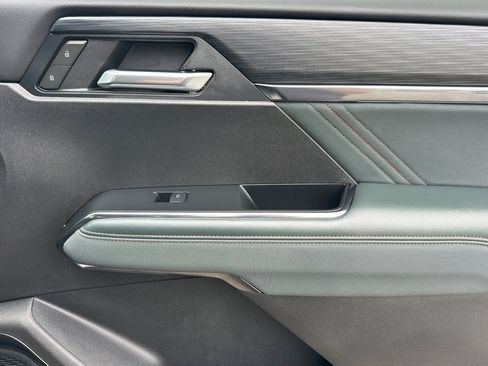 Used 2025 GMC Acadia AT4 w/ LPO, Floor Liner Package AWD/4WD image 21