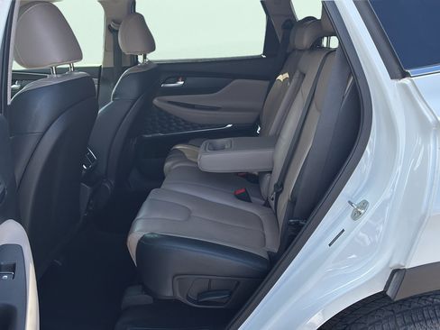 Used 2020 Hyundai Santa Fe SEL w/ Convenience + Premium Package FWD image 16