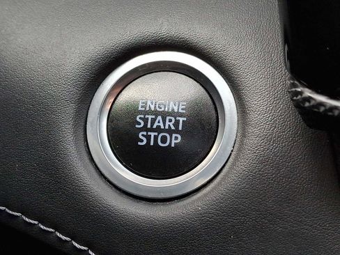 Used 2021 Toyota Highlander XSE image 20