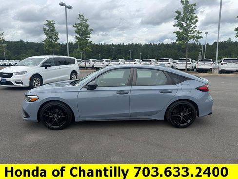 Used 2024 Honda Civic Sport image 4