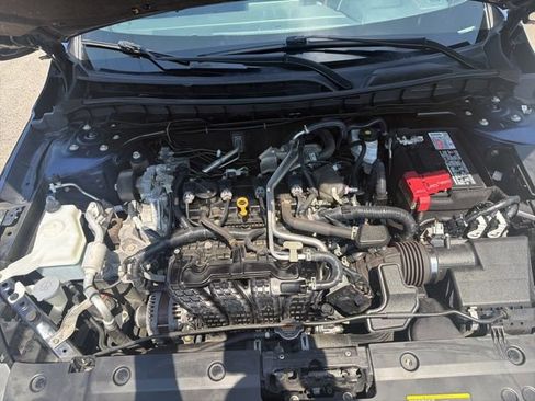 Used 2022 Nissan Altima 2.5 SR FWD image 7