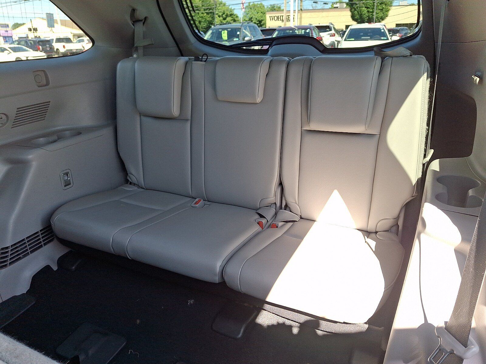 Used 2019 Toyota Highlander XLE AWD/4WD image 11