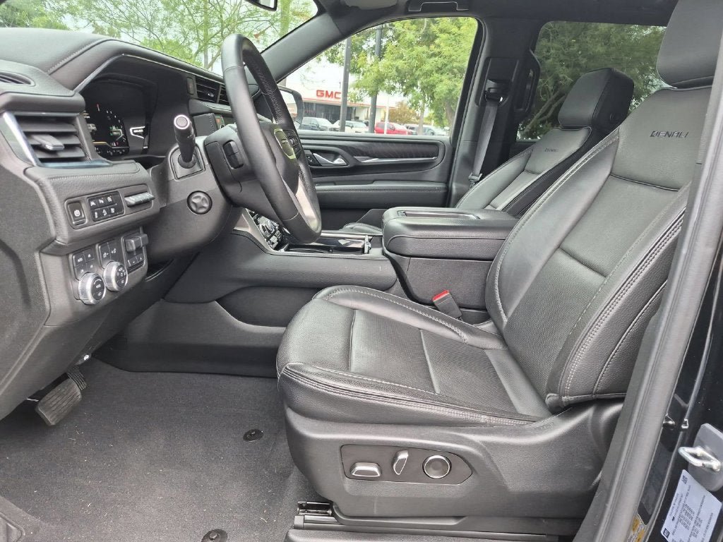 Used 2023 GMC Yukon XL Denali w/ Max Trailering Package AWD/4WD image 24