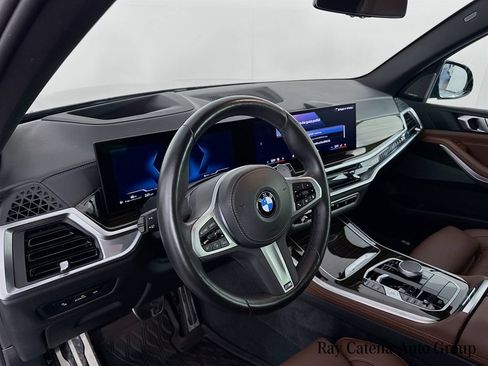 Used 2024 BMW X5 xDrive40i w/ M Sport Package AWD/4WD image 9