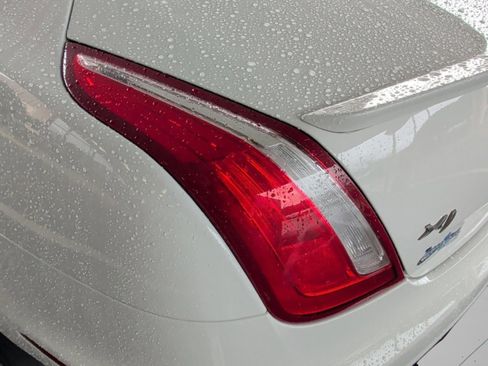 Used 2017 Jaguar XJ R-Sport image 14