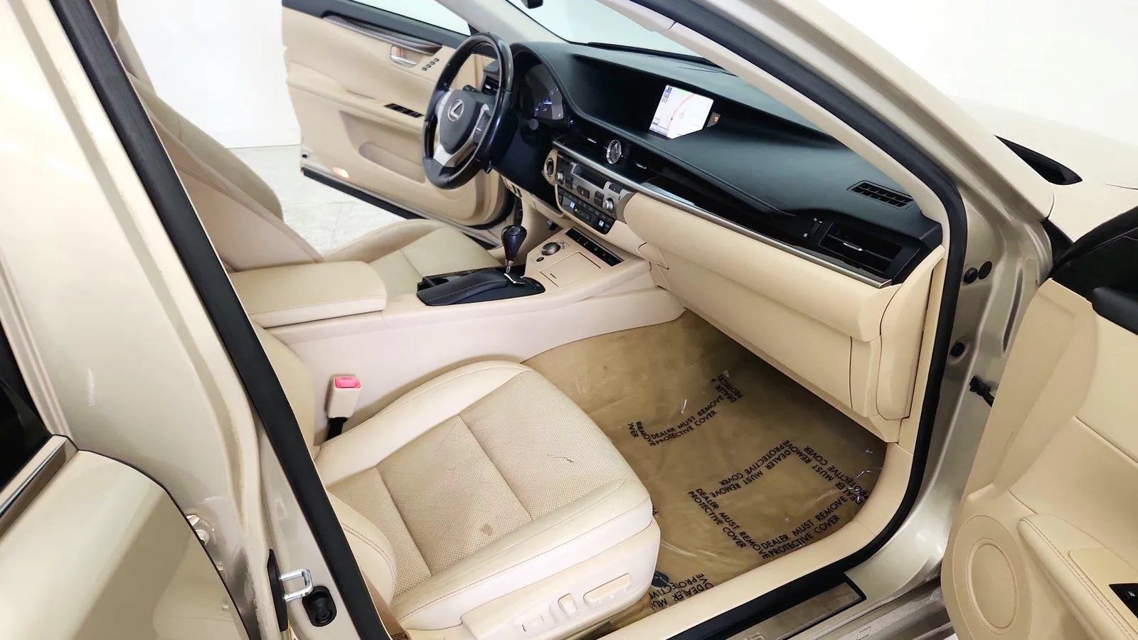 Used 2014 Lexus ES 350 w/ Luxury Package FWD image 29