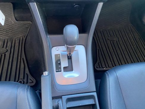 Used 2014 Subaru Crosstrek 2.0i Limited image 12