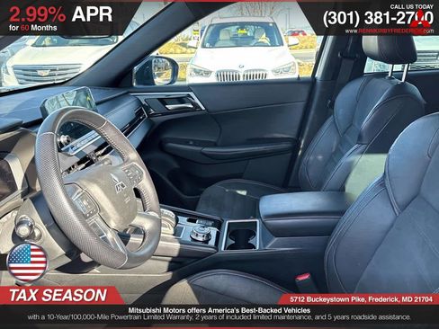 Used 2023 Mitsubishi Outlander SE Black Edition image 10