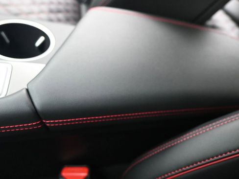 Used 2025 Genesis G70 3.3T Advanced w/ Sport Prestige Package image 38