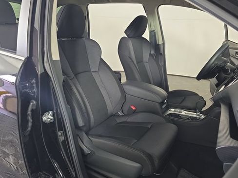 Certified 2025 Subaru Ascent Premium AWD/4WD image 28