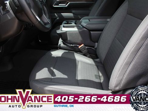 Used 2025 Chevrolet Silverado 2500 LT w/ Convenience Package AWD/4WD image 25