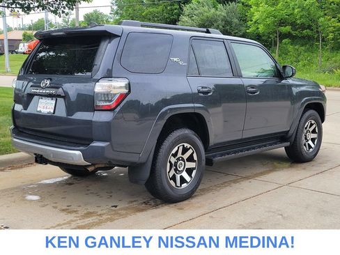 Used 2024 Toyota 4Runner TRD Off-Road AWD/4WD image 3