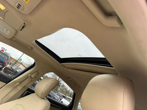 Used 2014 Ford Fusion SE w/ Equipment Group 202A FWD image 24