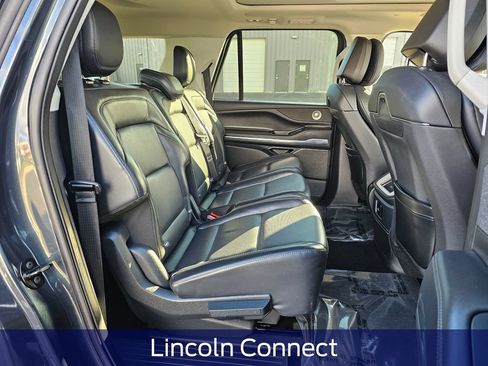 Used 2025 Lincoln Navigator L Reserve AWD/4WD image 16