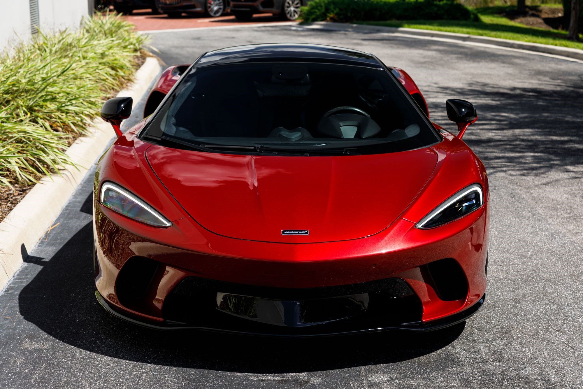 Used 2023 McLaren GT RWD image 8
