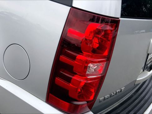 Used 2012 Chevrolet Tahoe LTZ RWD image 28