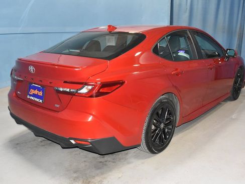 Used 2025 Toyota Camry SE FWD image 26