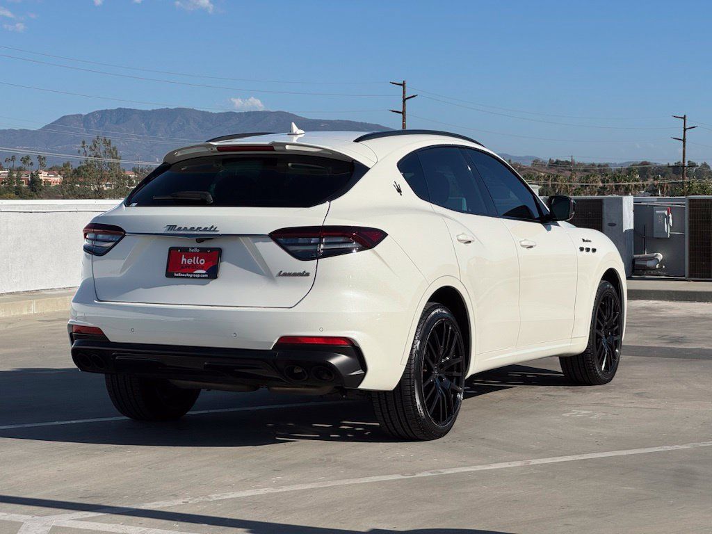 Used 2022 Maserati Levante Modena AWD/4WD image 30