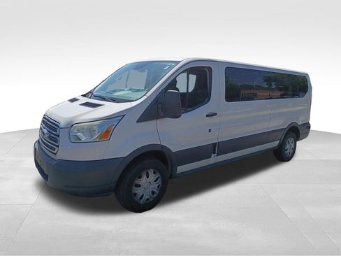 Used 2017 Ford Transit 350 XLT RWD image 2