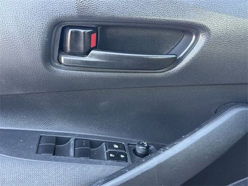 Used 2023 Toyota Corolla LE image 21