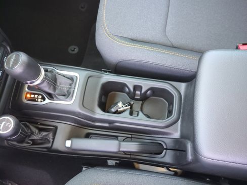 New 2026 Jeep Gladiator Sport image 15