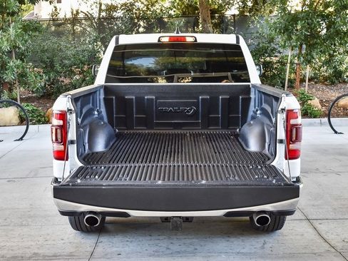 Used 2024 RAM 1500 Laramie image 25