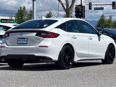 Used 2024 Honda Civic Sport image 8