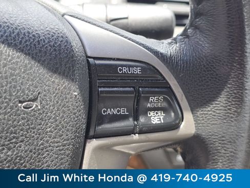 Used 2011 Honda Accord EX-L image 16