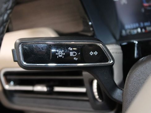 Used 2023 Lincoln Corsair Reserve w/ Jet Appearance Package AWD/4WD image 39