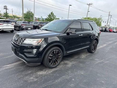 Used 2016 Ford Explorer Limited w/ Equipment Group 301A AWD/4WD image 11
