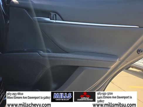 Used 2019 Toyota Camry XLE w/ Carpet Mat Package FWD image 19