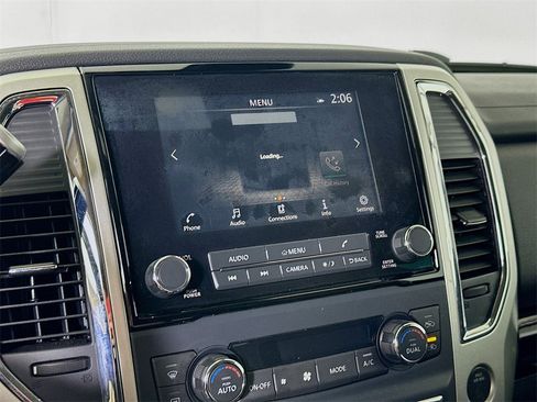 Used 2024 Nissan Titan SV w/ SV Convenience Package image 20
