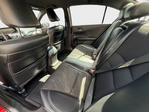 Used 2017 Honda Accord Sport image 13