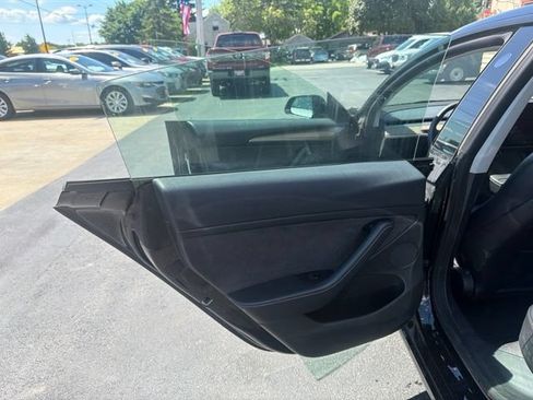 Used 2023 Tesla Model 3 Standard Range RWD image 21