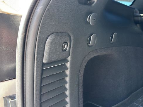 Used 2019 Jeep Grand Cherokee Altitude image 30