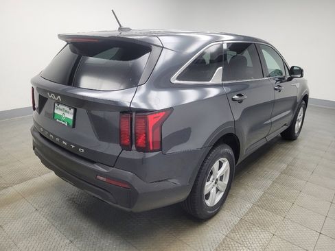 Used 2022 Kia Sorento LX AWD/4WD image 9