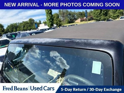 Used 2007 Jeep Wrangler Sahara w/ Dual Top Group AWD/4WD image 8