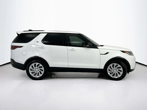 Certified 2025 Land Rover Discovery S AWD/4WD image 4