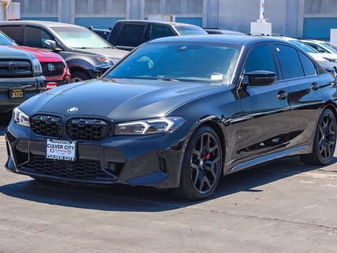 Used 2025 BMW M340i w/ Premium Package RWD image 3
