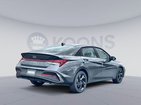 New 2026 Hyundai Elantra Sport image 7
