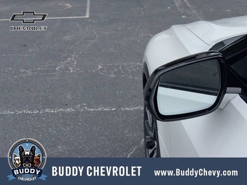 Used 2024 Cadillac Lyriq Sport w/ LPO, Floor Liner Package AWD/4WD image 11