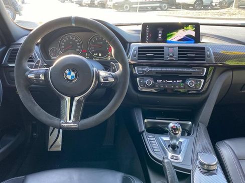 Used 2018 BMW M3 RWD image 8