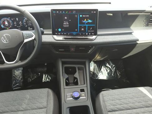 Certified 2025 Volkswagen Tiguan S image 12