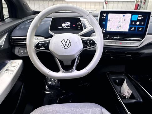 Used 2023 Volkswagen ID.4 Pro S Plus RWD image 11