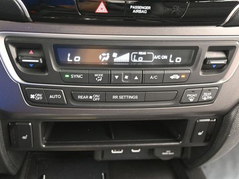 Used 2024 Honda Passport EX-L image 16