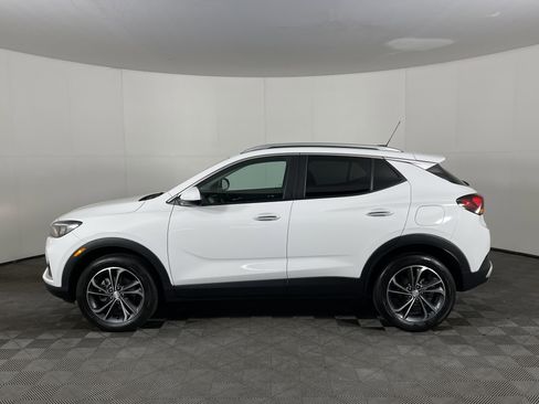 Used 2023 Buick Encore GX Select image 3