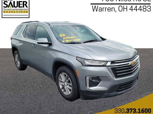 Used 2023 Chevrolet Traverse LT FWD image 1