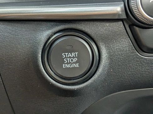 Used 2024 MAZDA MAZDA3 s FWD image 25