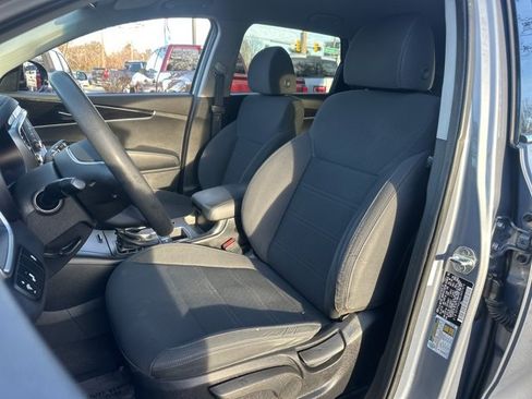 Used 2020 Kia Sorento LX image 6