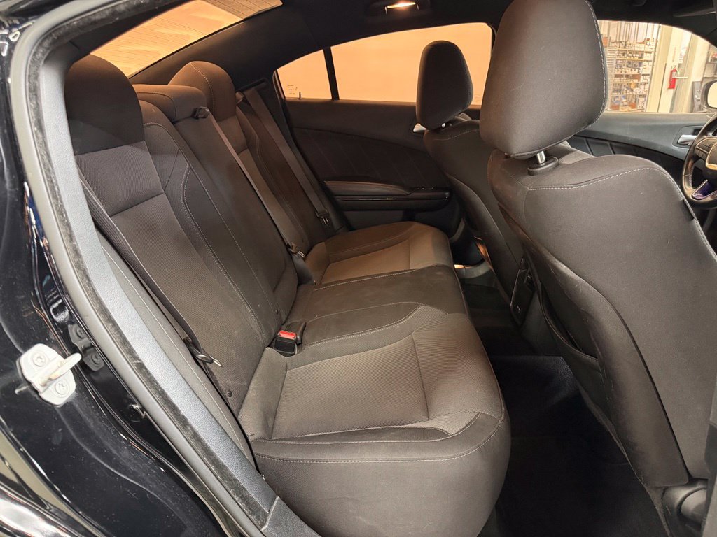 Used 2019 Dodge Charger SXT w/ Blacktop Package RWD image 11
